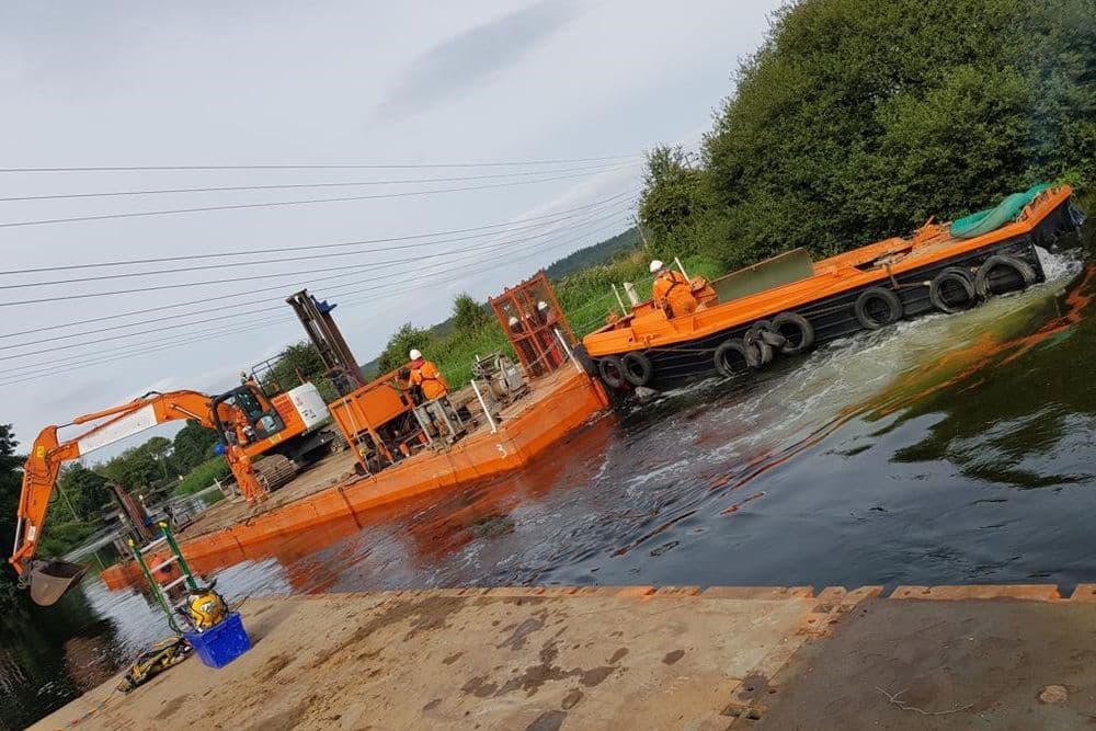 Floating plant and pontoons